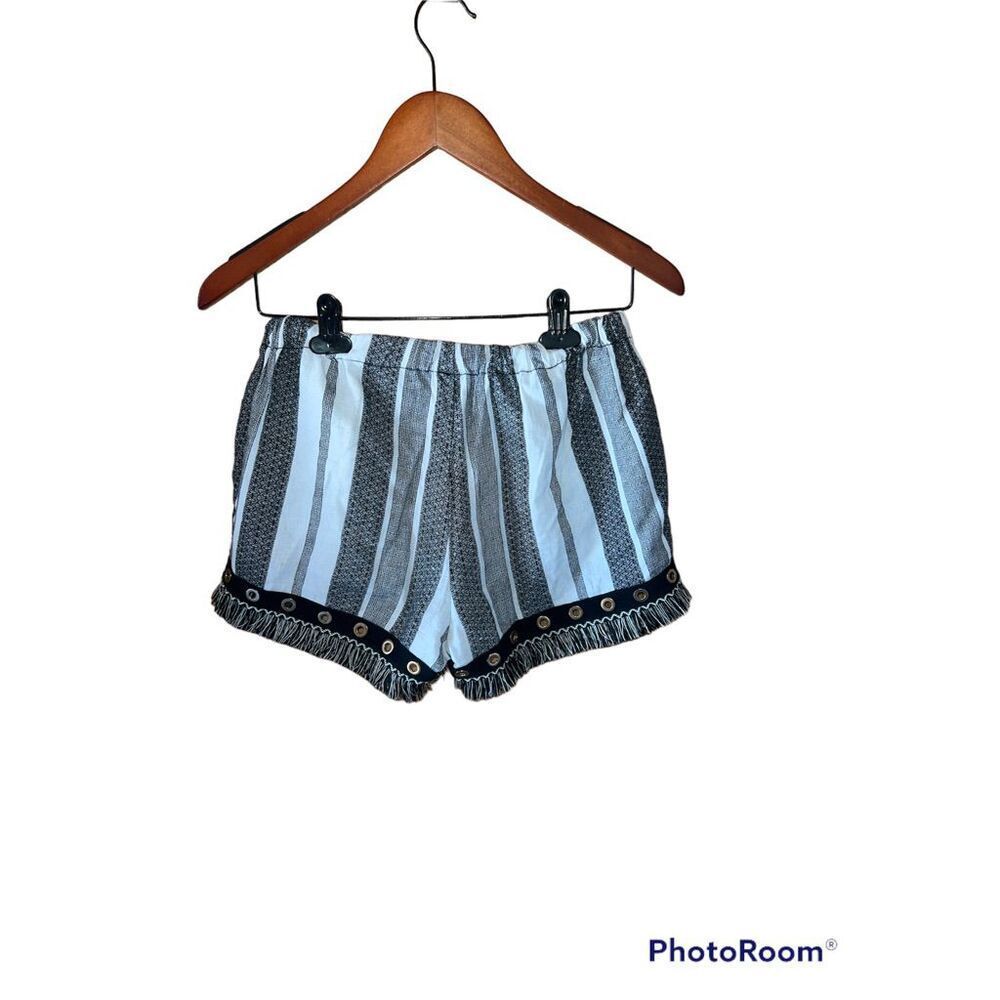 Rewash fringe hem grommets tassels  linen blend small shorts